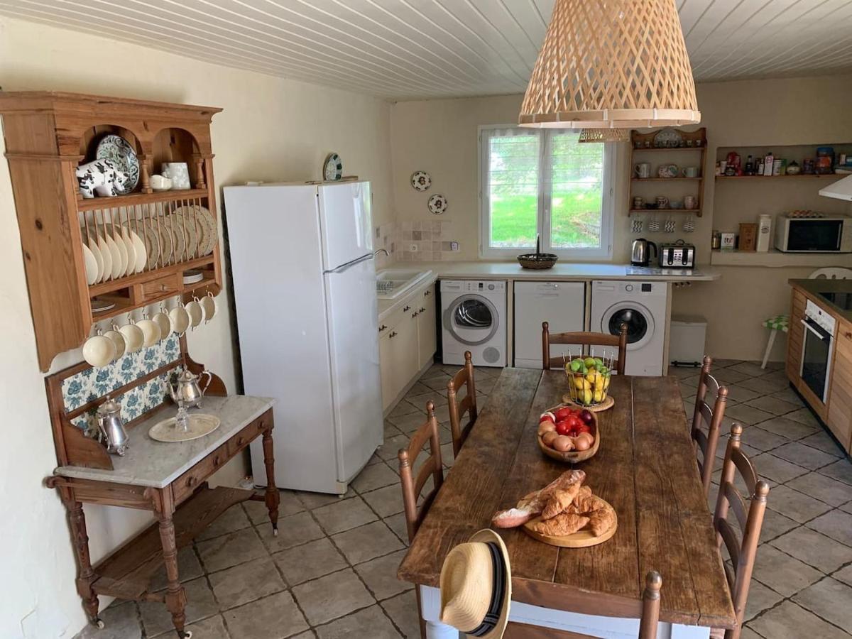 Country Villa For 19 Pool Cinema Football Pitch Verteillac Екстер'єр фото
